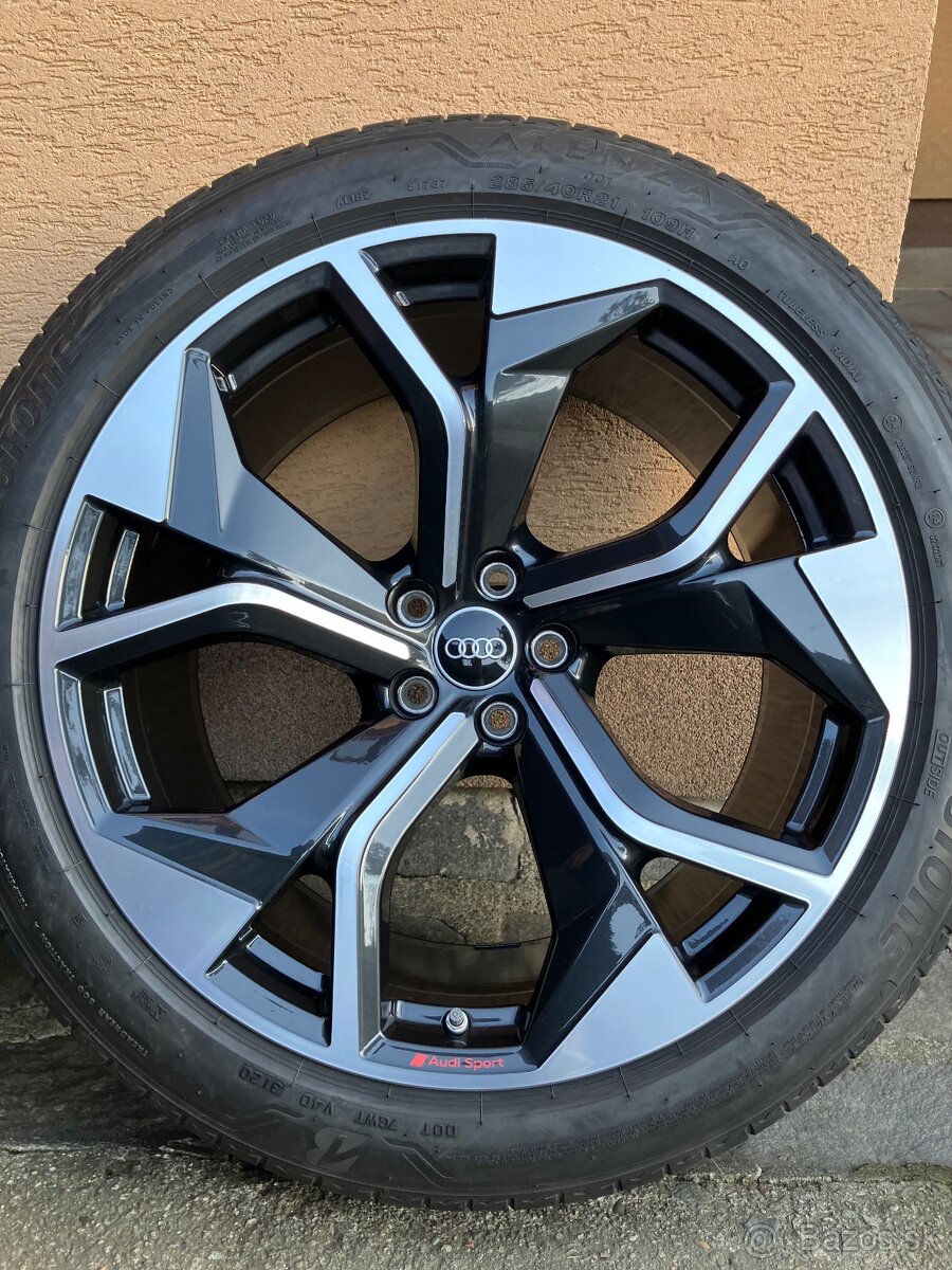 Letná sada Audi Q8 E-Tron - 5