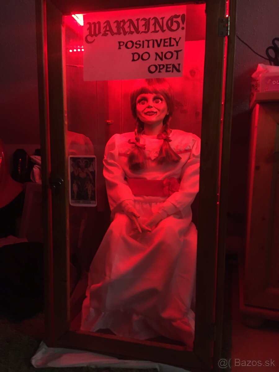 Bábika annabelle conjuring v zajati demonov - 5