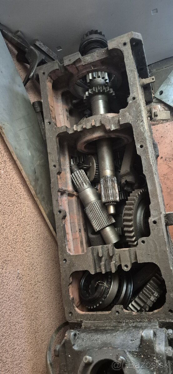 Prevodovka Zetor 6911 - 5