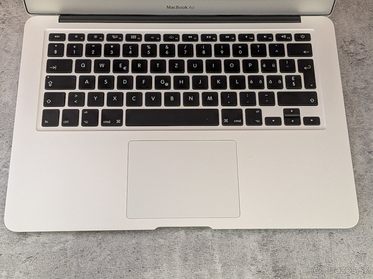 MacBook Air 13 - Intel Core i5, 4G/128G, macOS Sonoma 14 - 5