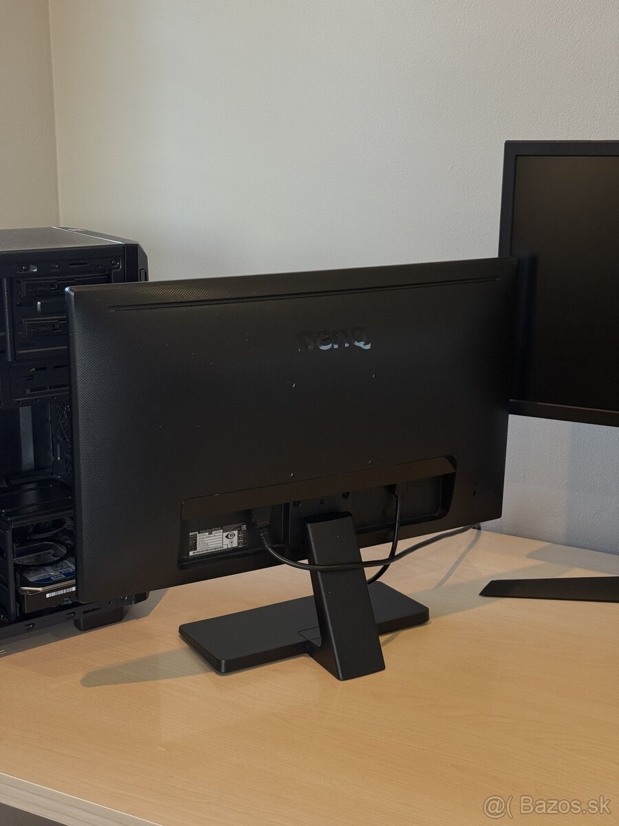 Predám PC set (PC + 2 monitory) - 5