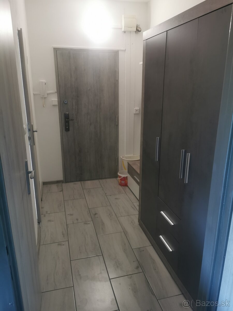 1 izbovy byt 40m2 Sekcov - 5