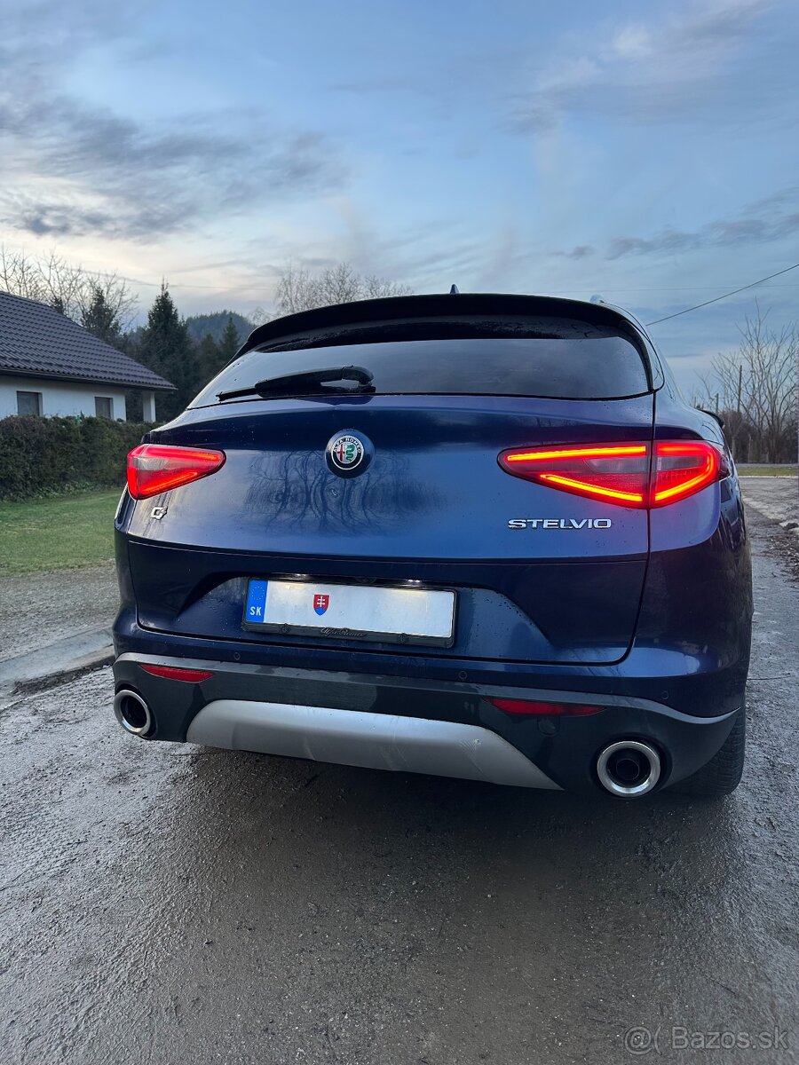 Alfa Romeo Stelvio 2.2 210k Super Q4 A/T - 5