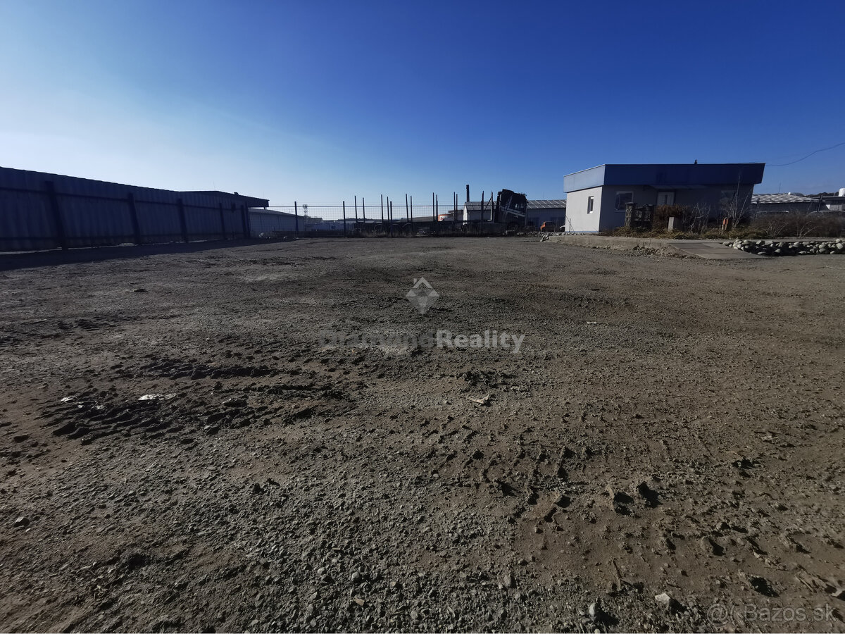 Na prenájom spevnená plocha - 5