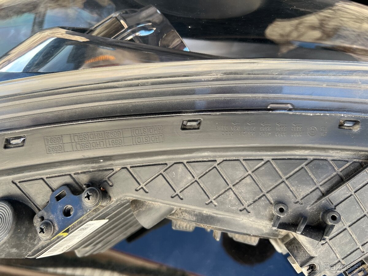 Predné svetlo Ľavé Hyundai i30 - 5