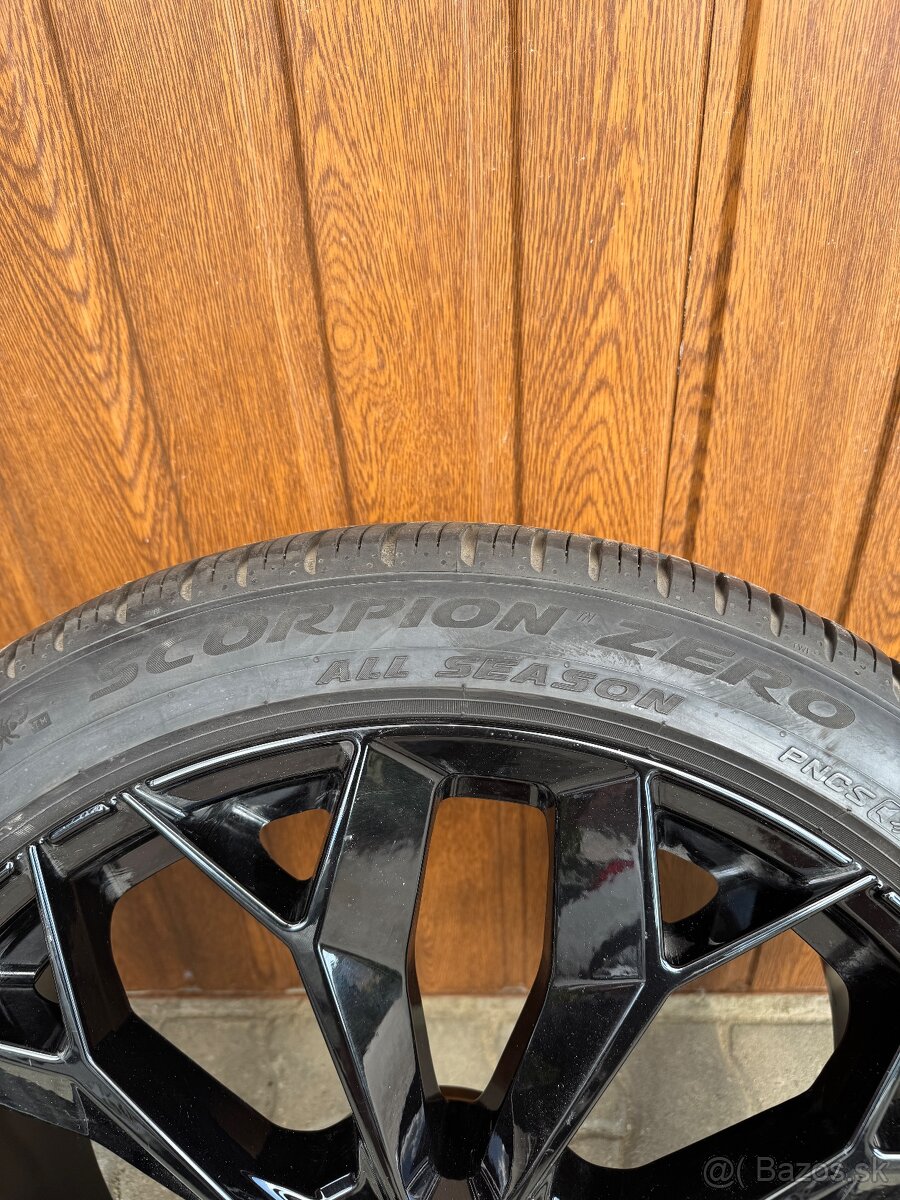 Kolesá R22 5x108 All Season 265/40