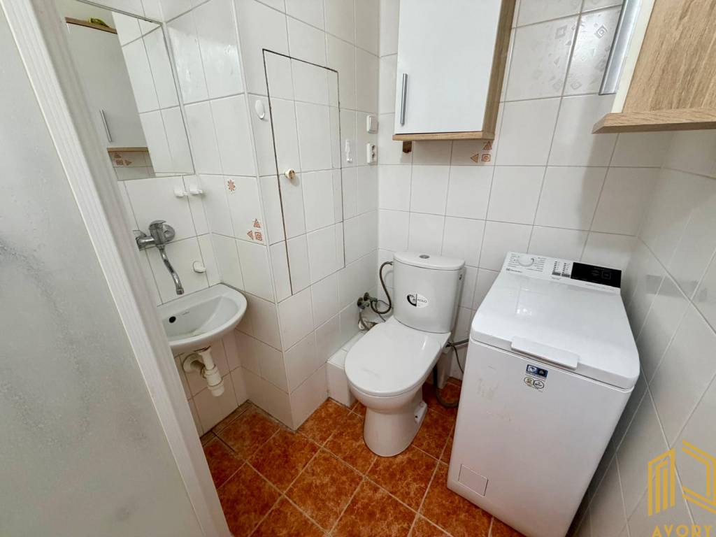 NA PREDAJ 1-IZBOVÝ BYT (37m2), SENICA, HVIEZDOSLAVOVA UL. - 5