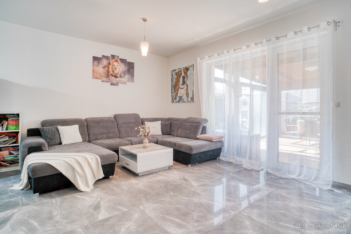 Na predaj priestranný 4-izbový rodinný dom v Bernolákove - 5