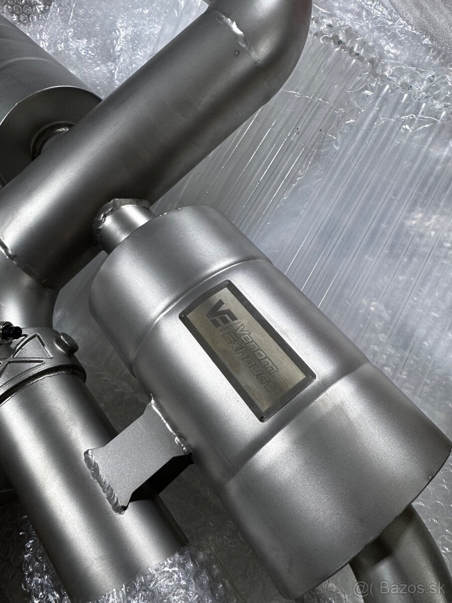 Nerezový výfuk AUDI RS3 Hatchback / TTRS - 5