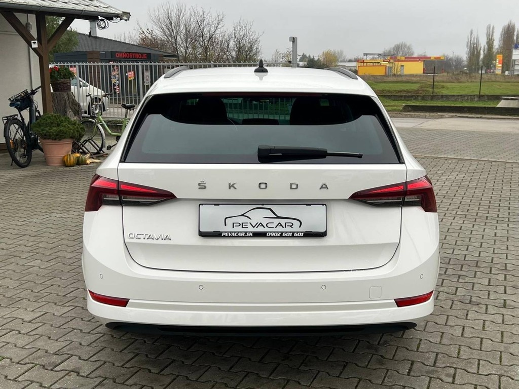 Škoda Octavia Combi 2.0 TDI SCR Ambition - 5