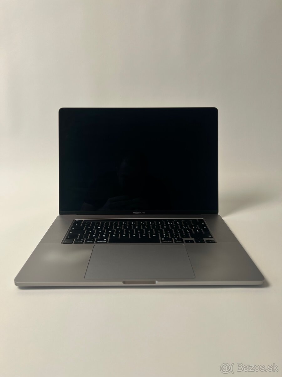 MACBOOK PRO - 5