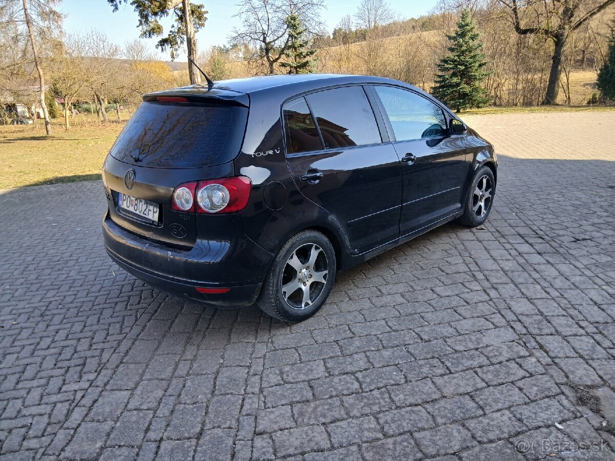 Predam Volkswagen Golf 5 Plus 1.9 - 5