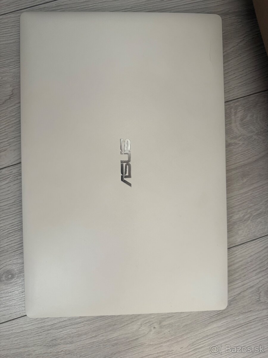 Predám notebook Asus X553M – 8 GB RAM, 512 GB SSD - 5
