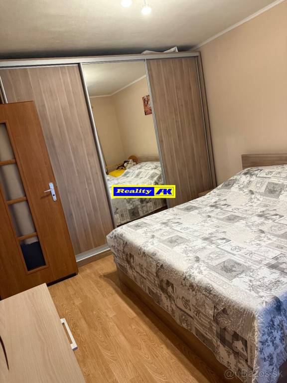 3 izbový zrekonštruovaný byt na predaj Vrútky - 5