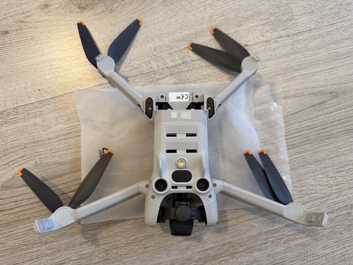 Predam DJi Mini 4 Pro s DJI RC 2 + 3 baterie - 5