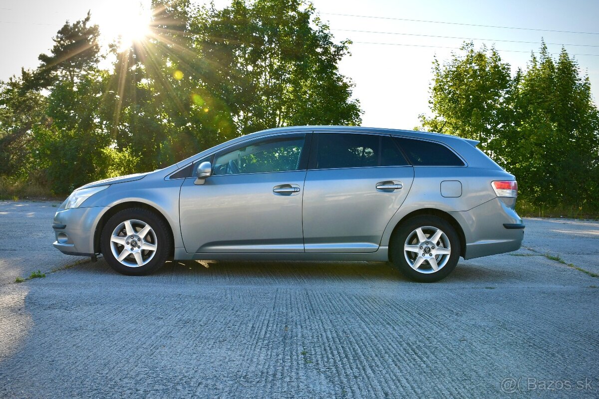 Toyota Avensis combi, 2.0 D4D, 93kW - znížená cena - 5