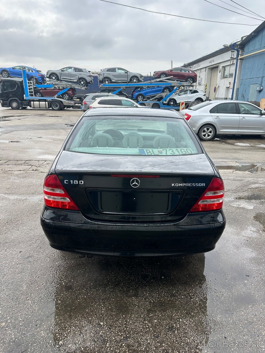 Mercedes Benz W203 Classic 180 kompresor - 5