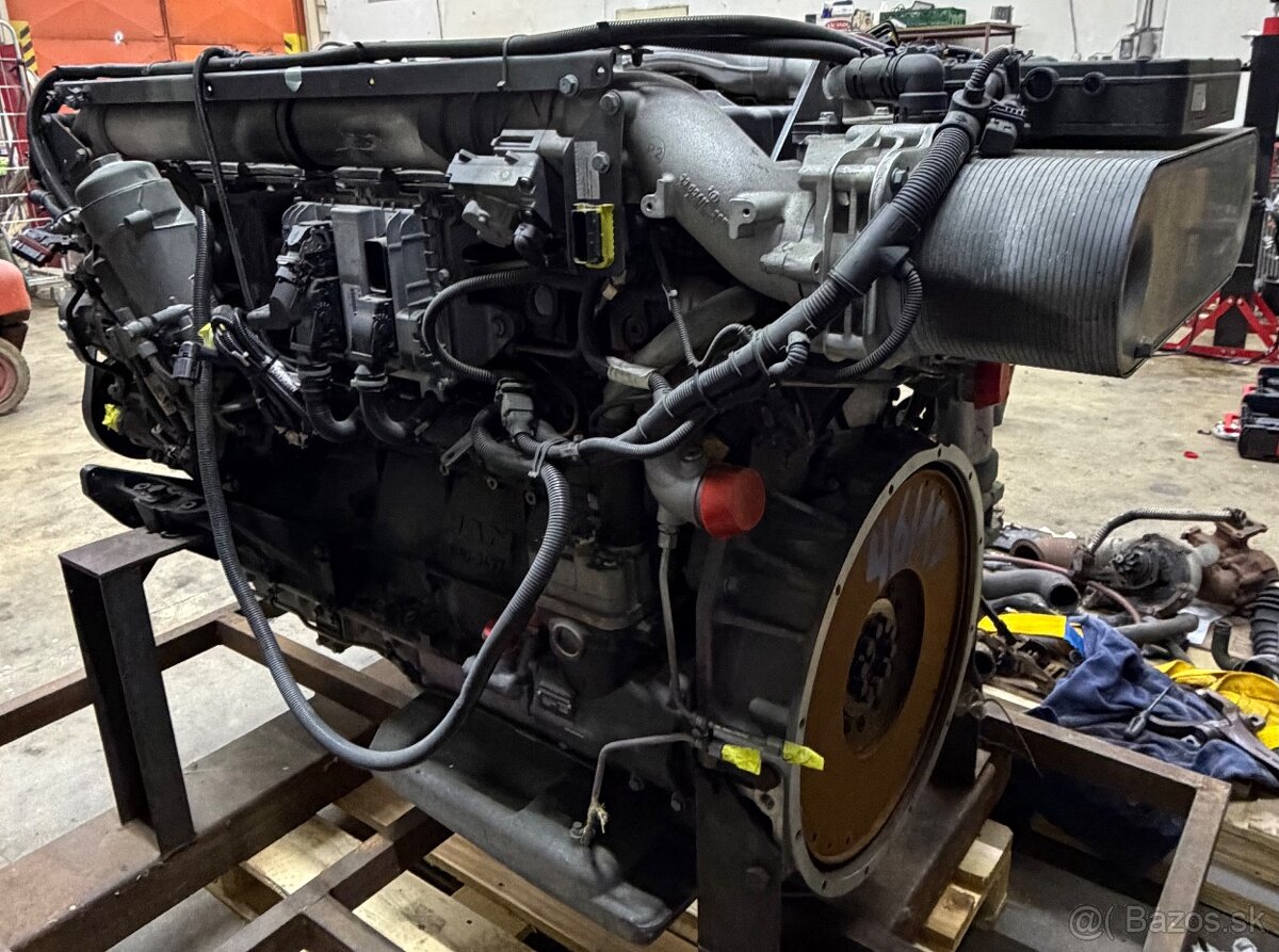 Prodam novy motor MAN D2066LOH32 - 5