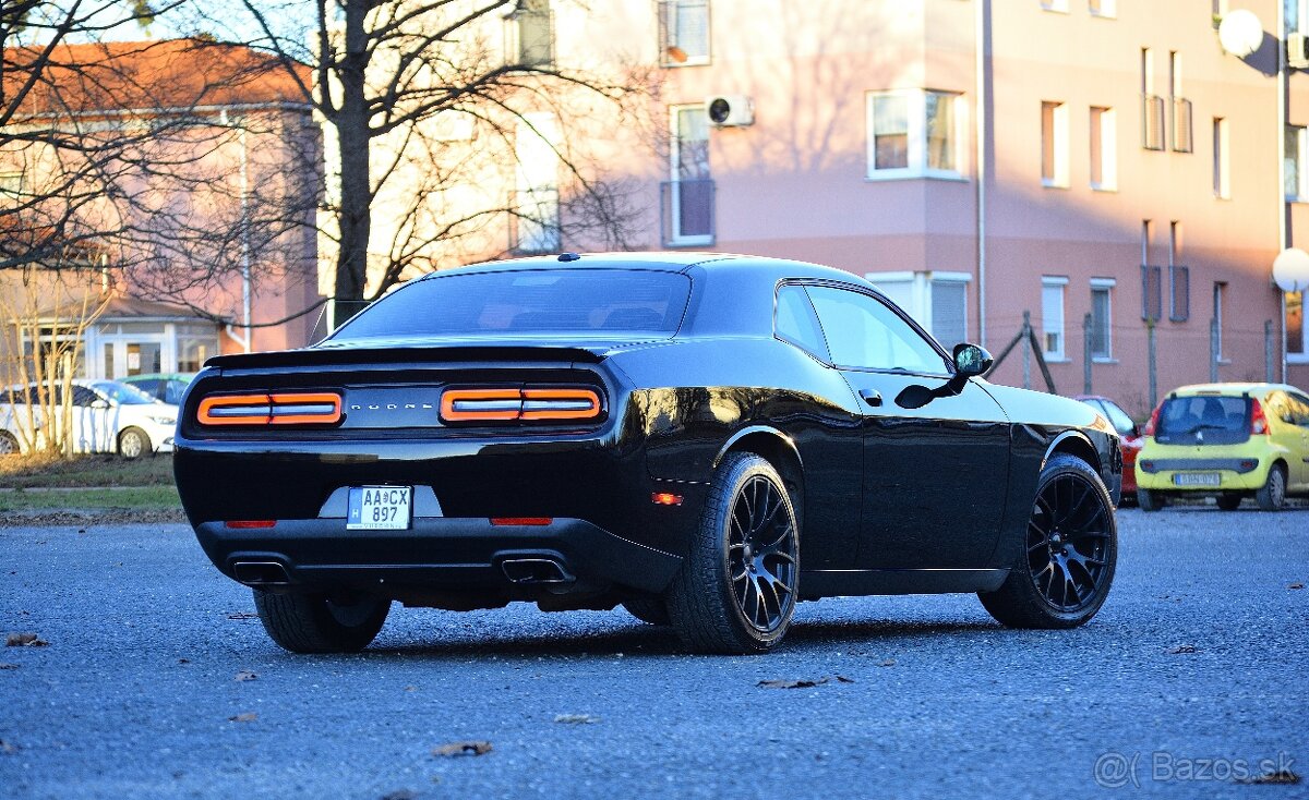 Dodge Challenger 5.7 R/T - 5