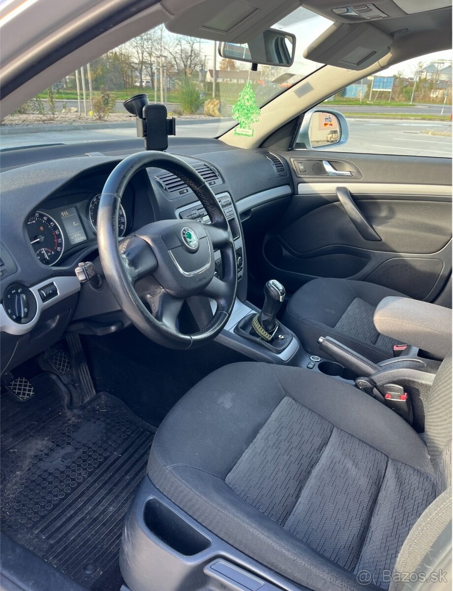 Škoda Octavia 2 1.6 TDI - 5