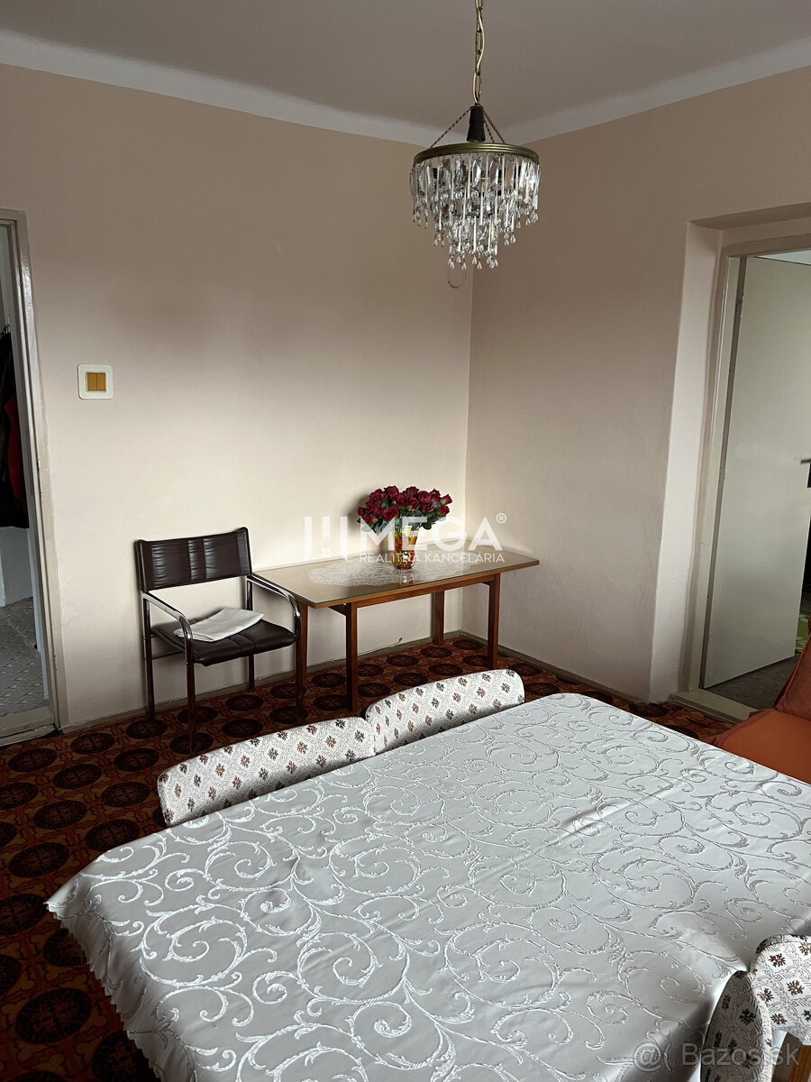 Na predaj dom na Jesenského ulici v Snine - 5