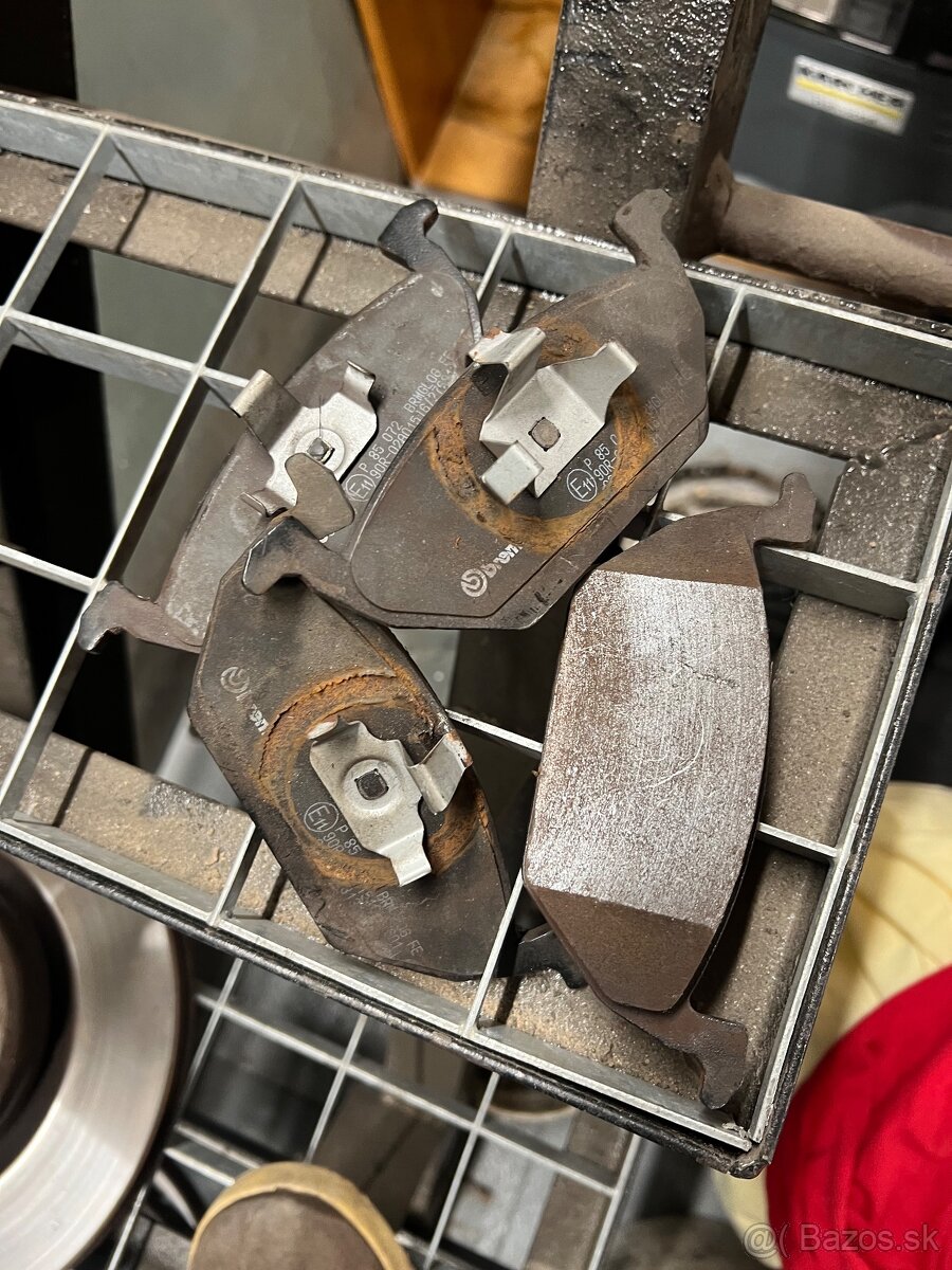 Predné brzdy 5x100 VW golf 4 Octavia 1 Fabia - 5