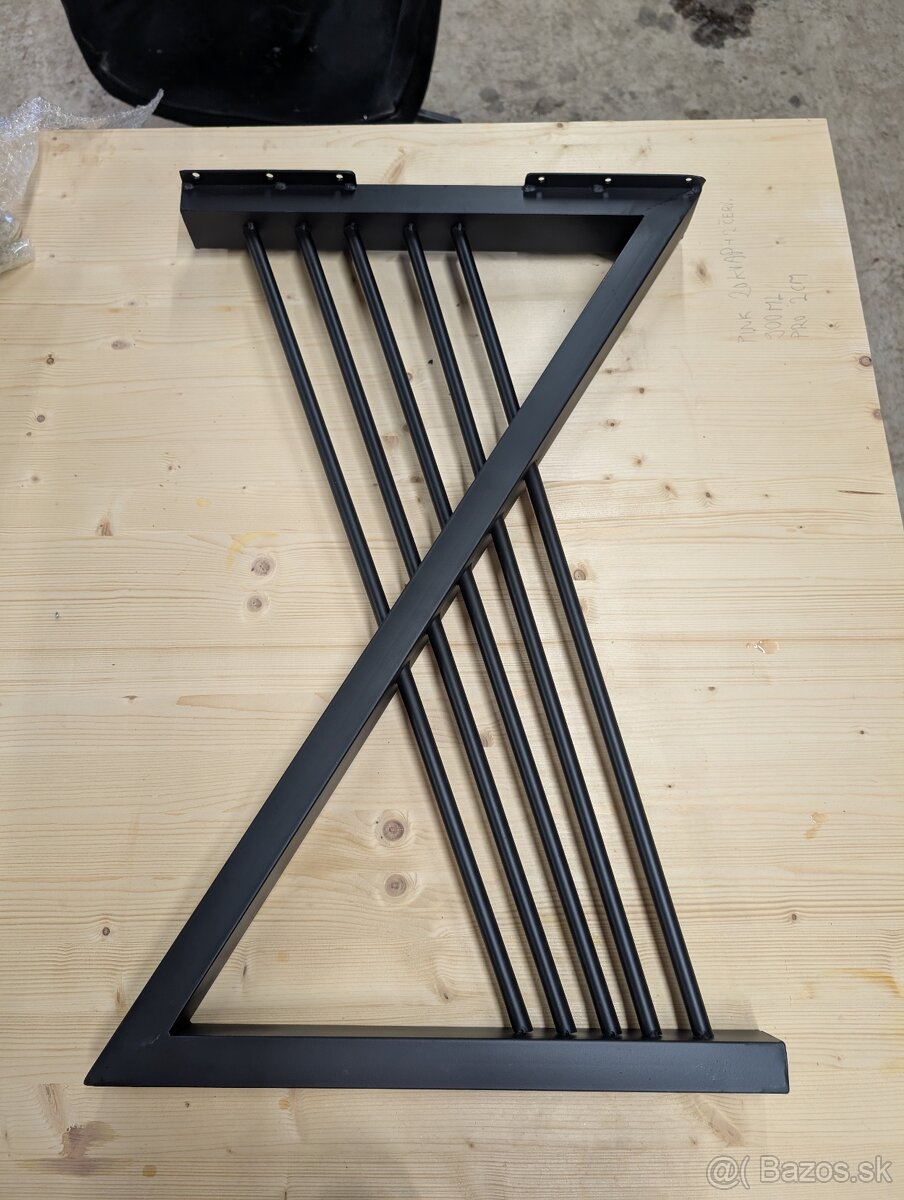 Jedálenský stôl - 5