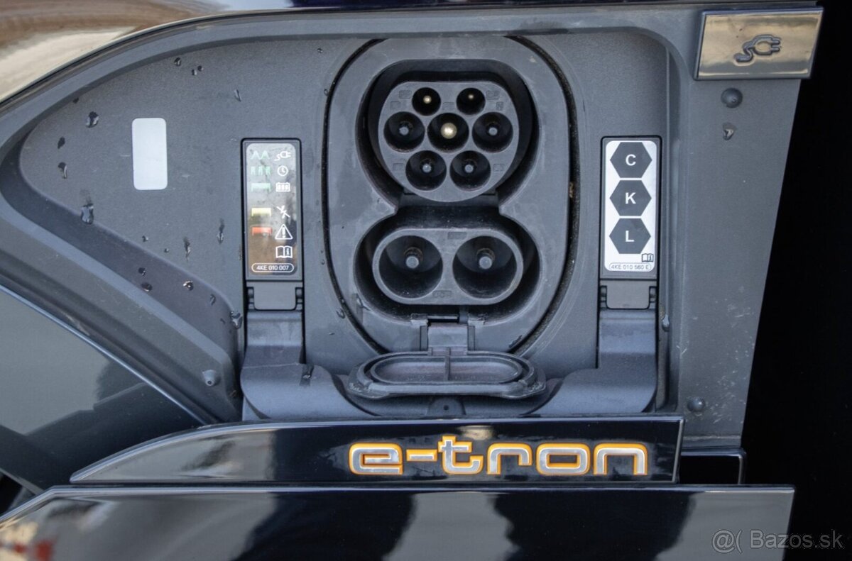 Audi E-tron 50 quattro Advanced, 230kW - 5