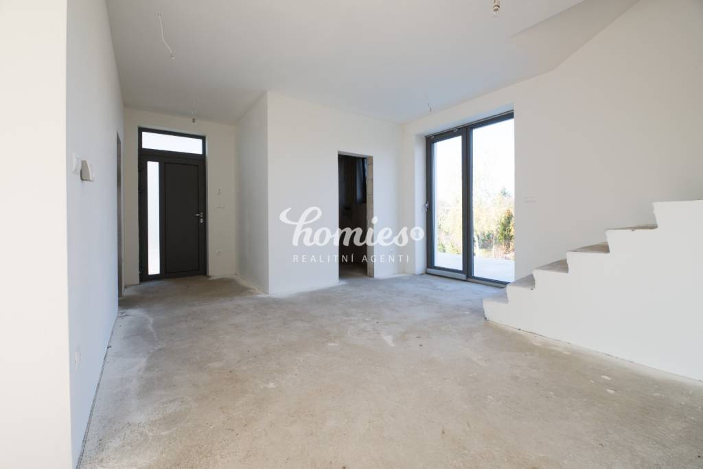 PREDAJ výnimočný 5-izbový dom, Zlaté Moravce-centrum - 5