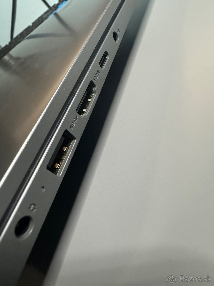 Lenovo idepad slim 3 15.6” - 5