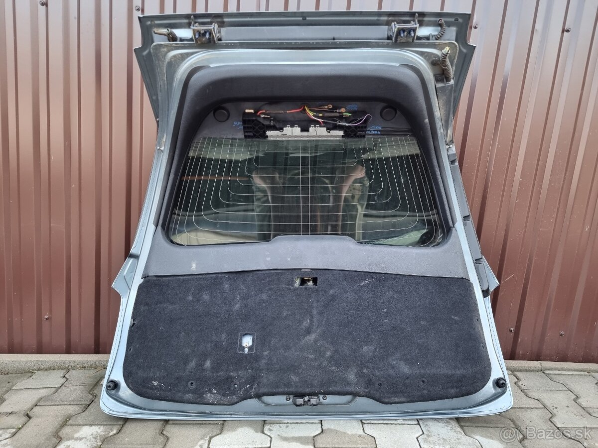 Peugeot 407 SW kufrové dvere - 5