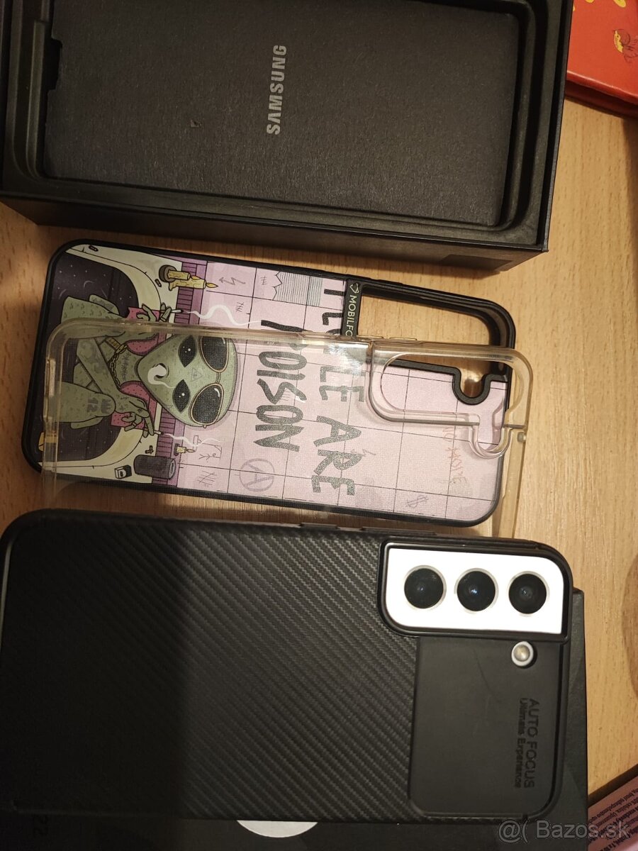 Vymenim samsung s22 5g 128gb 8+8 ram top stav - 5