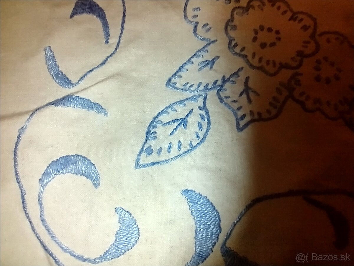 Retro vyšívané obrusy 2 - 5