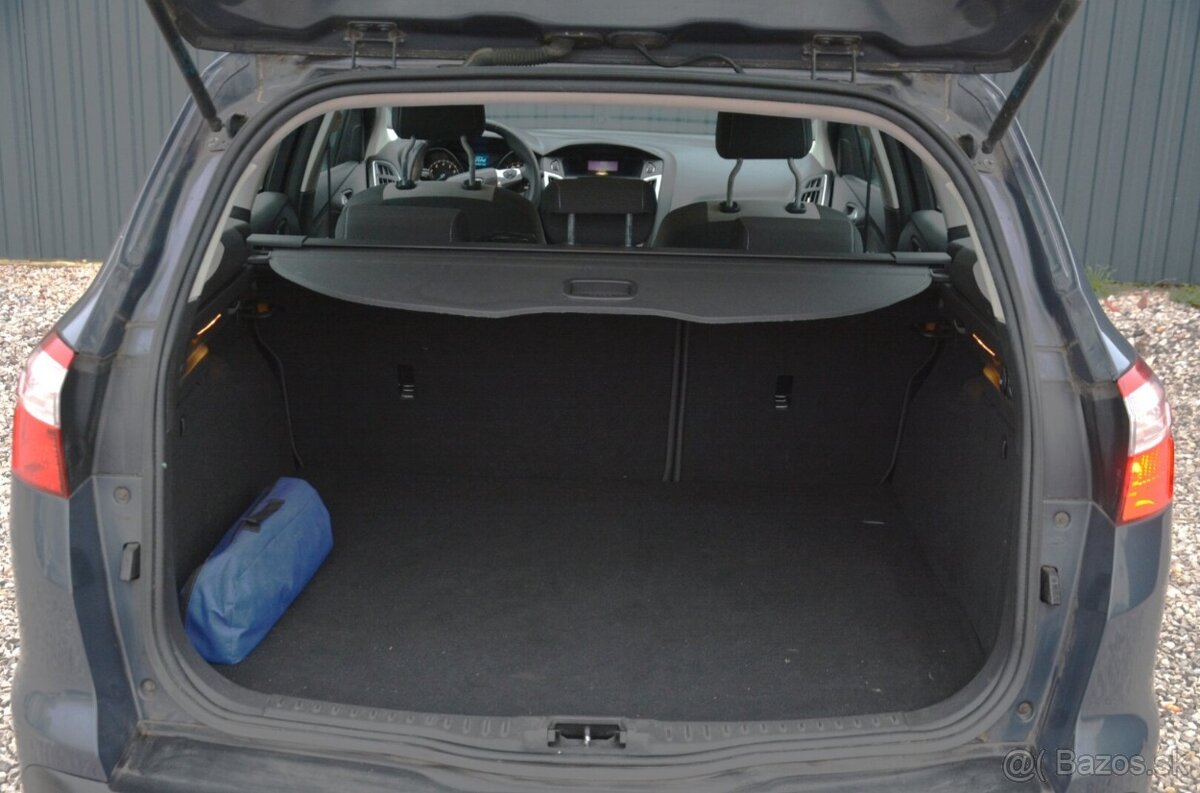 Ford Focus Array 1.6 SR voz - 5