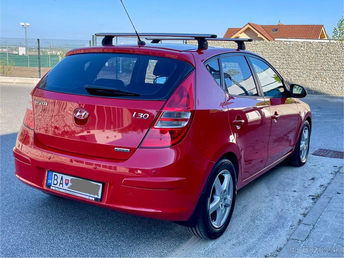 Hyundai i30 1.6 CRDi, 1 majiteľ, SR - 5