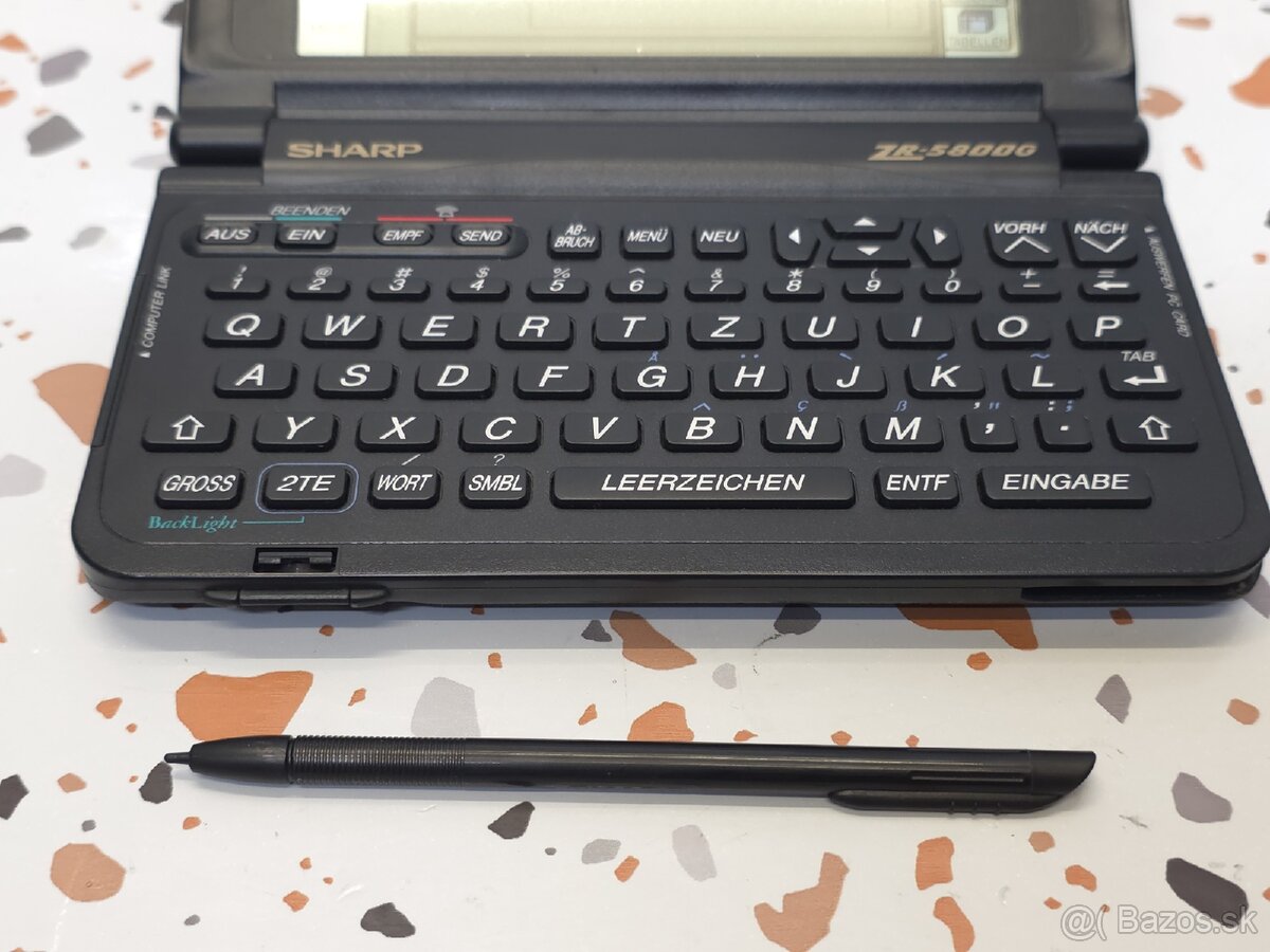 vintage digitálny organizér (PDA) Sharp Zaurus ZR-5800 - 5