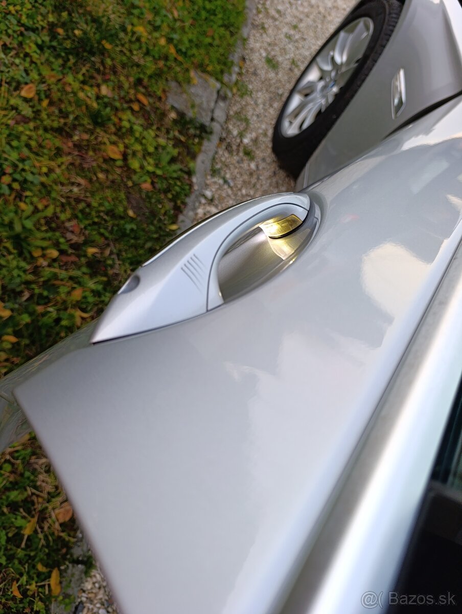 BMW 530 XDRIVE Rad 5 combi, 190kW Doťah dverí, Koža - 5