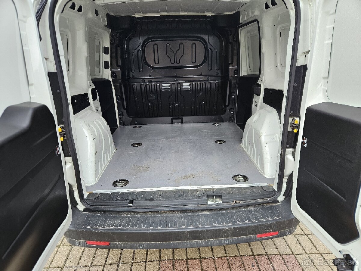 Opel combo L1, 1.3D,66kw,r.v.11/2015, cena s DPH - 5