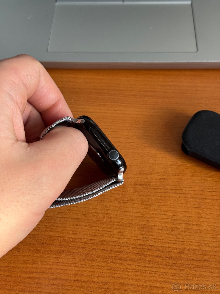 Apple Watch 11 42mm JET BLACK - nové, neaktivované - 5