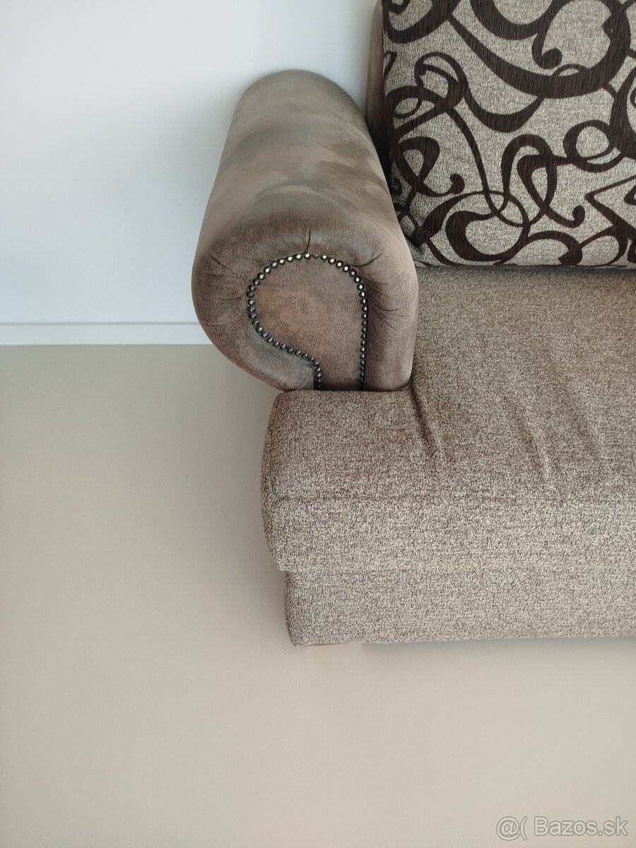 Čalunené kreslo - 5