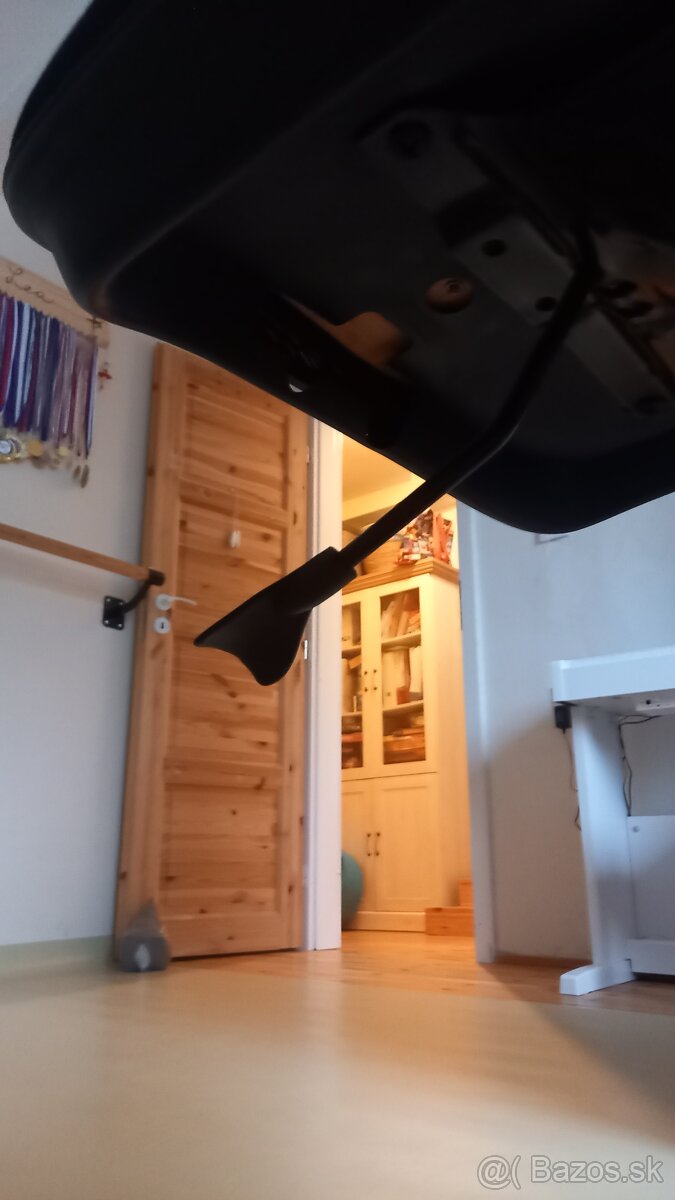 Kancelarska stolicka - 5