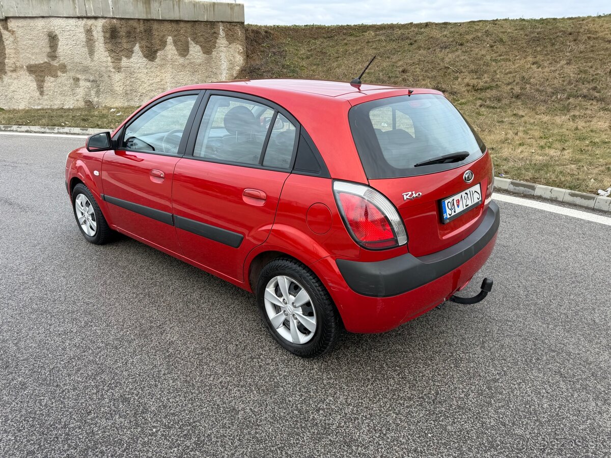 KIA RIO 1.4 benzin naj.42tis.km - 5