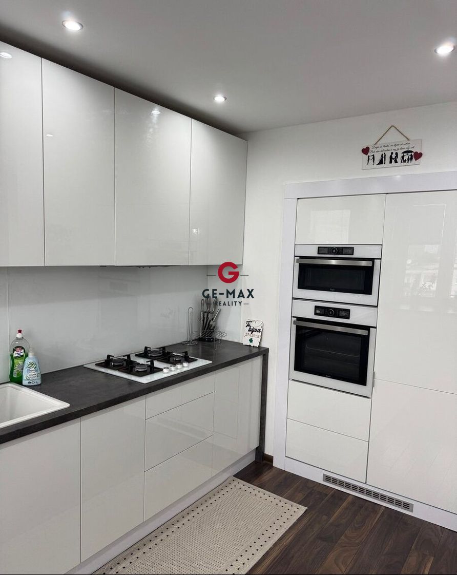 Luxusný zrekonštruovaný 5-izbový byt na Moskovskej - 5