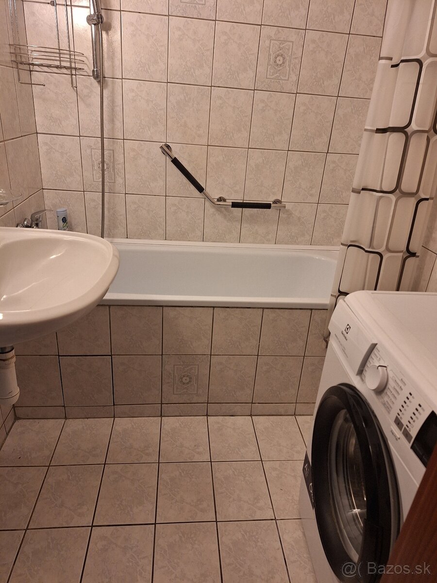 Prenajom 3 izb. byt Košice juh širsie centrum - 5