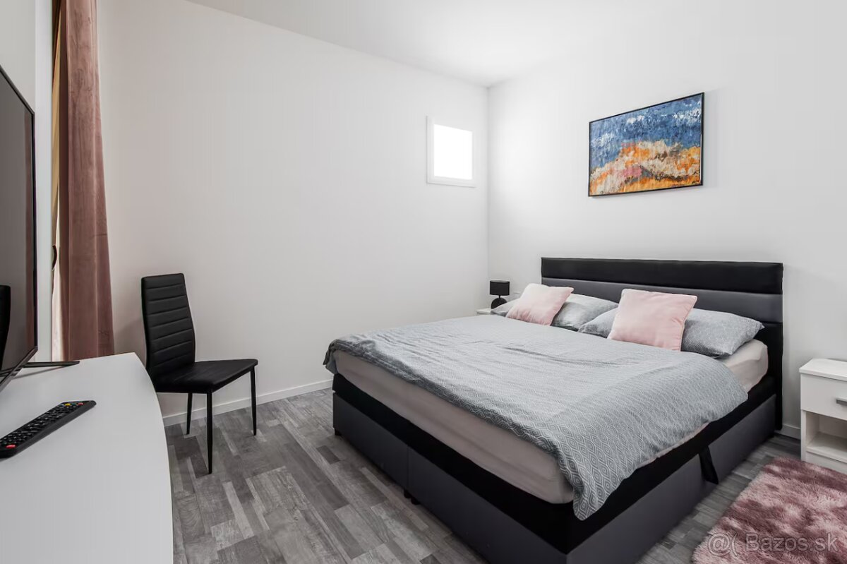Centrálne umiestnený 2-izbový apartmán - 5