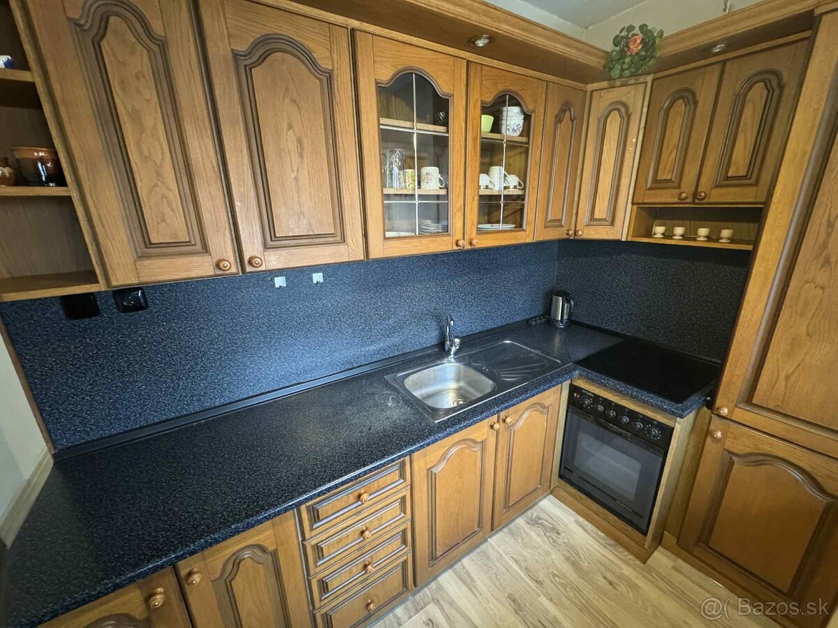 Prenájom 3 izbového bytu - 5