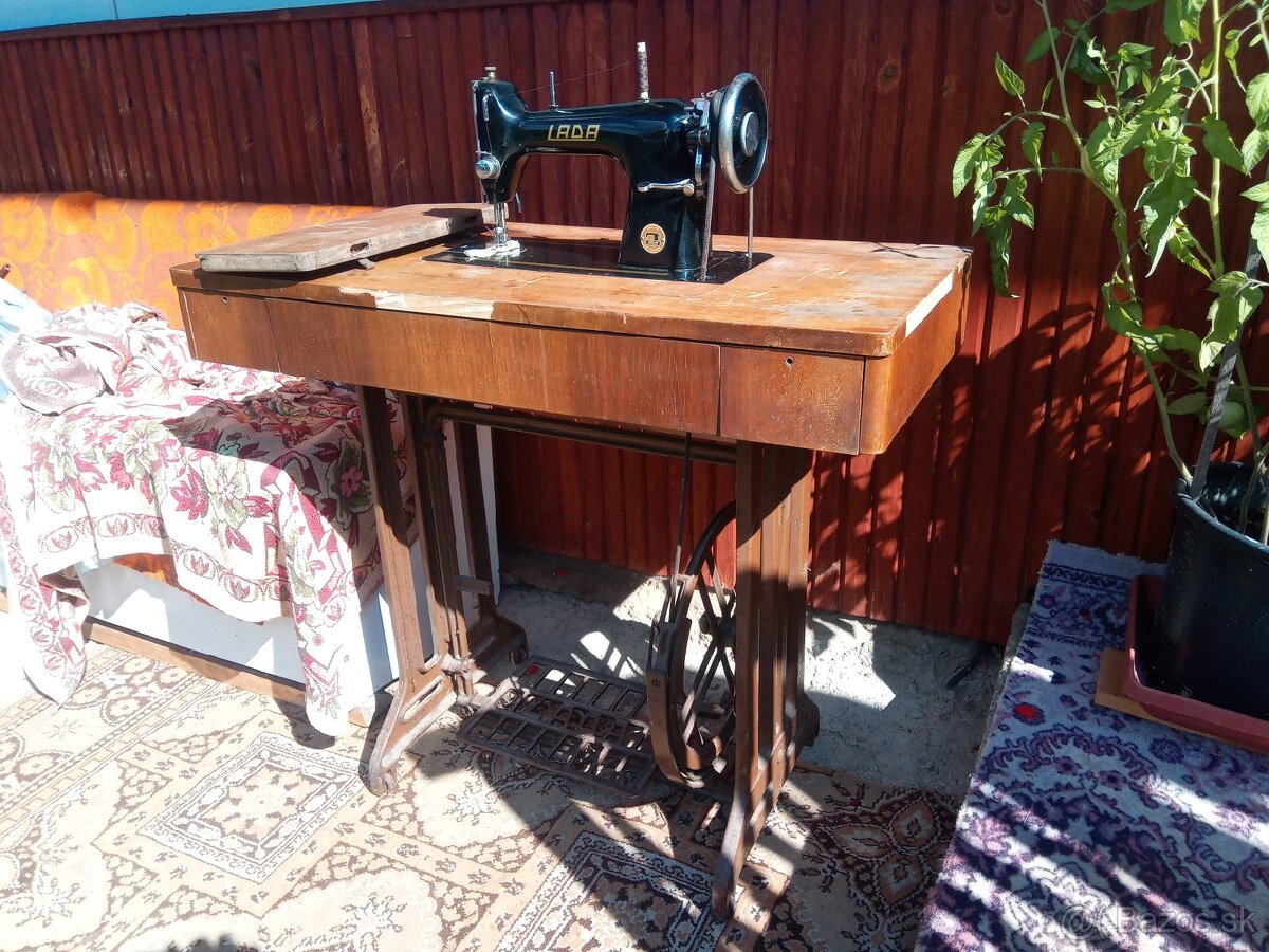 Šijací stroj manualny - 5