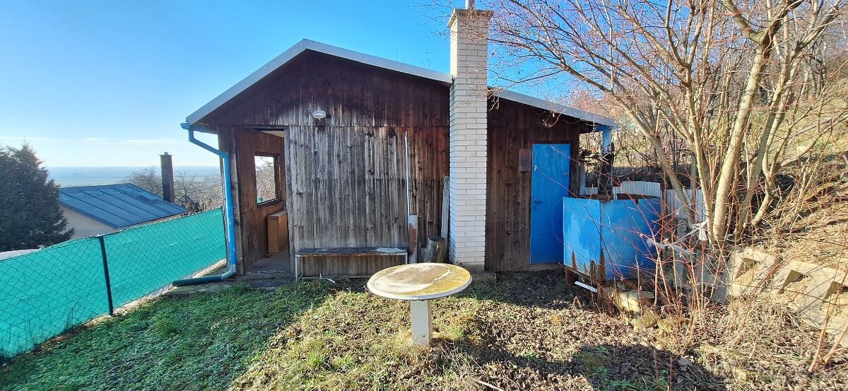 Záhrada s chatkou - 5