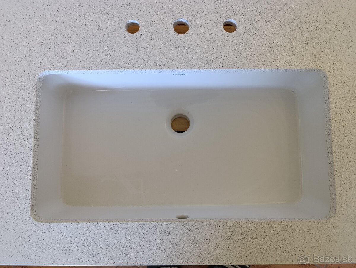 Umývadlový pult z Quarelly s umývadlom - 5