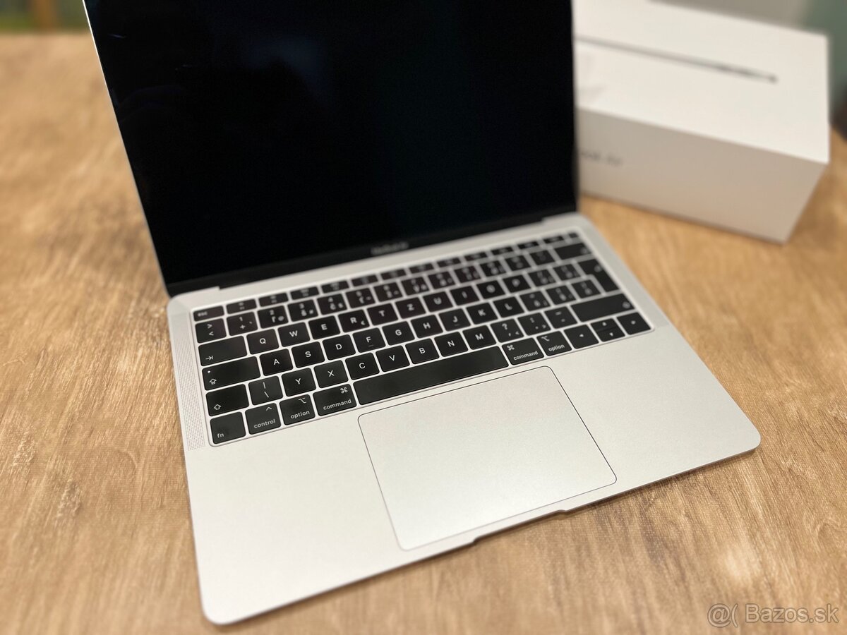 MacBook Air Retina 2019 - 5